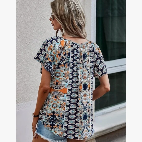 Patterned Summer Top - Picture 2 of 6